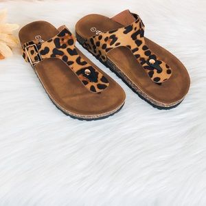 NEW‼️LEOPARD SUEDE SANDALS FLATS